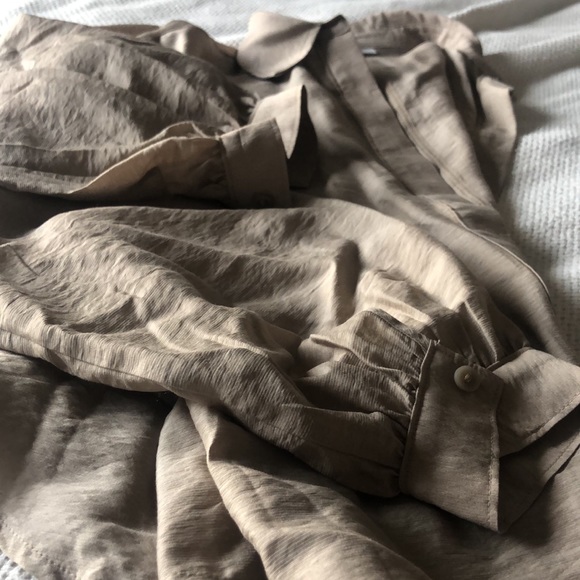 Tan oversized linen button down shirt from Target brand - Prologue, size medium - Picture 3 of 6